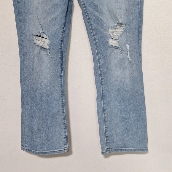 Distressed Blue Women's Jeans - Picture 4 of 10